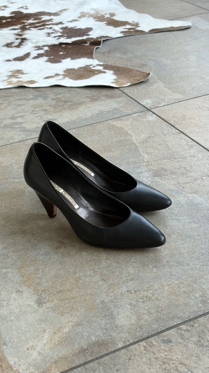 Buffalo Chaussures femmes: Pumps schwarz aus Leder – D'occasion à Beckenried par KaSt01
