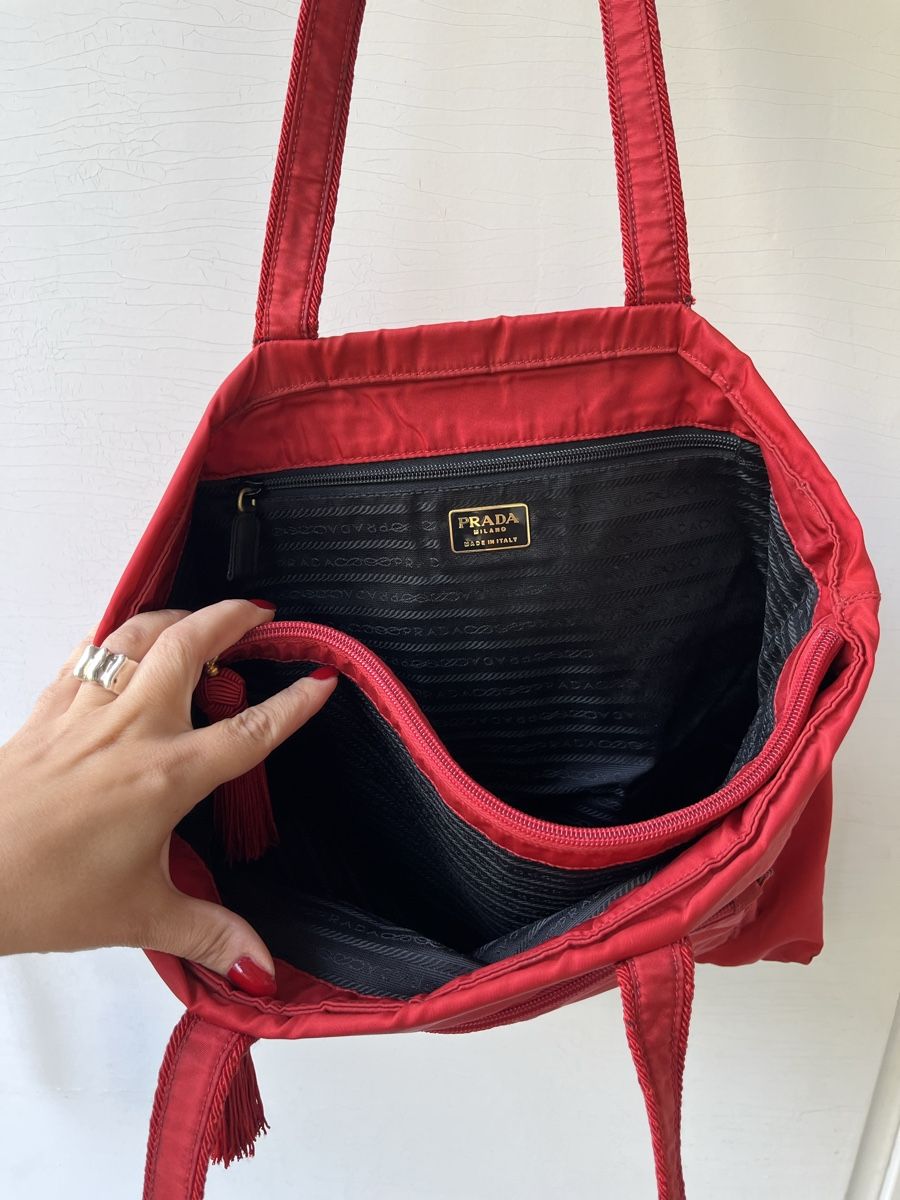 Prada Sacs: Prada Milano Schultertasche – D'occasion à Basel par arminafera 5
