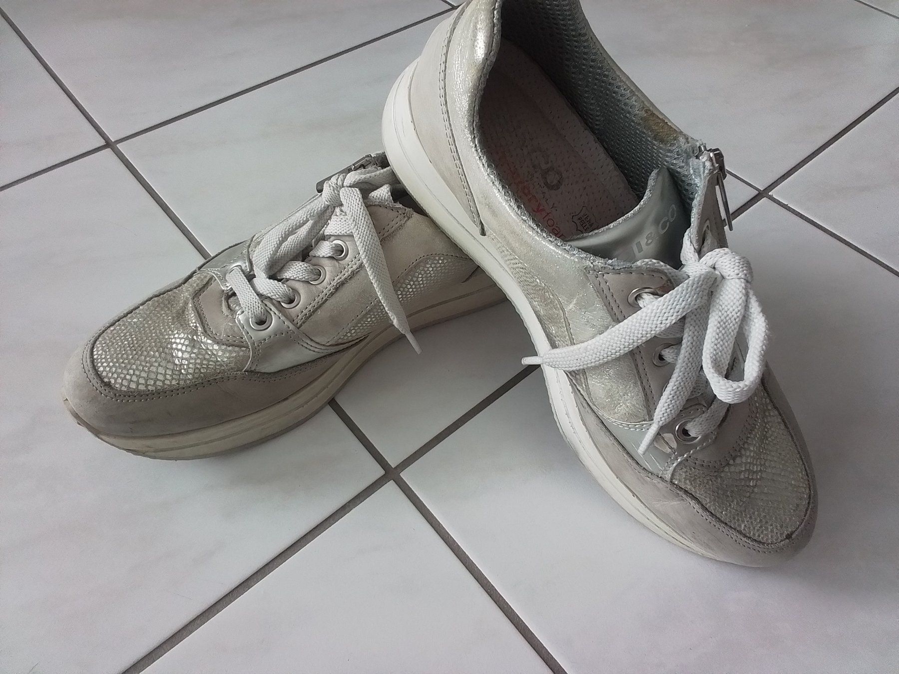 Chaussures femmes: IGI & CO. SCHUHE Gr.40 – D'occasion à Heimberg par sunny1970 1