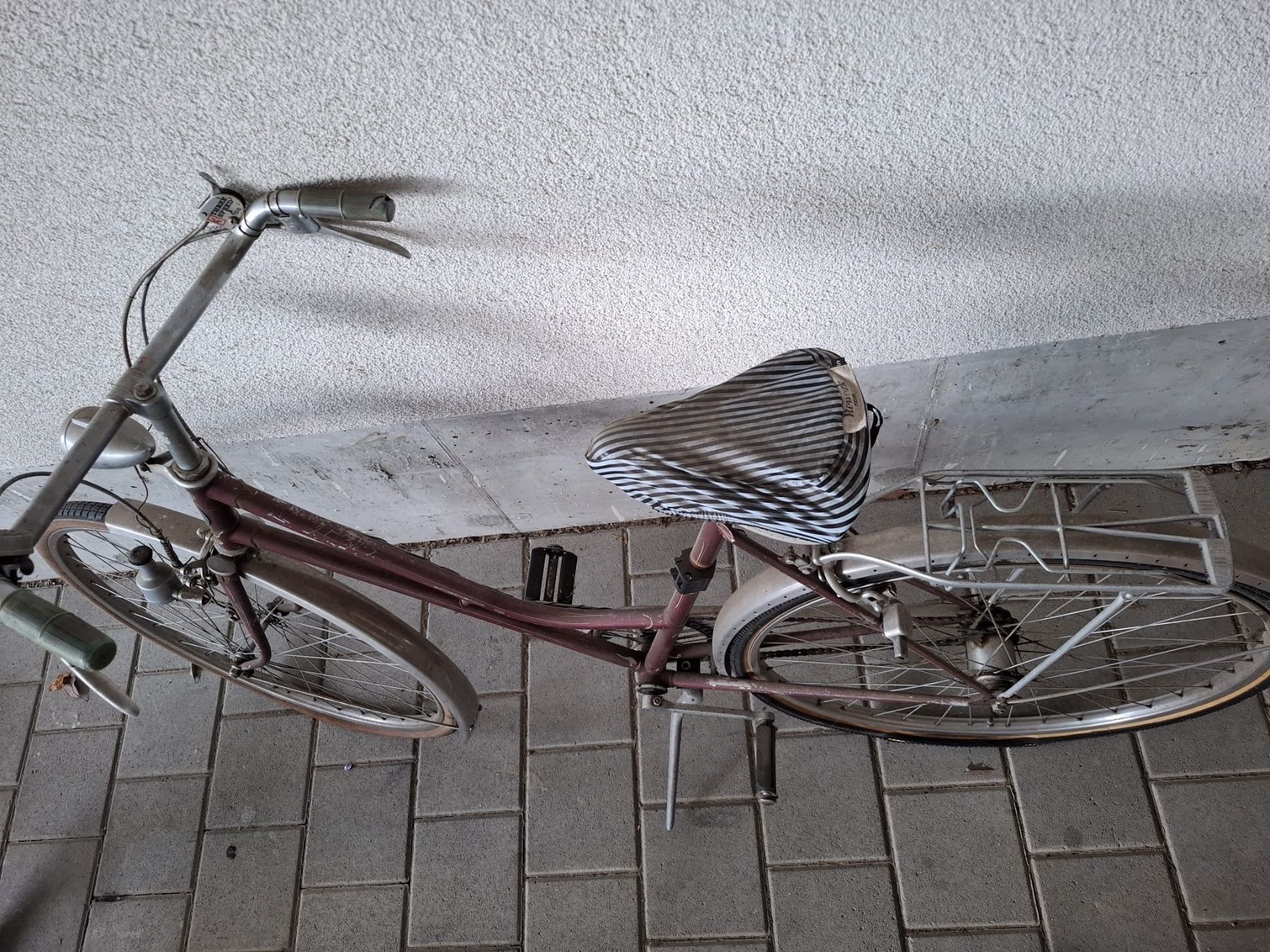Velos: Vintage Damenfahrrad – Gebraucht aus Leuzigen von bro_m6y9 1