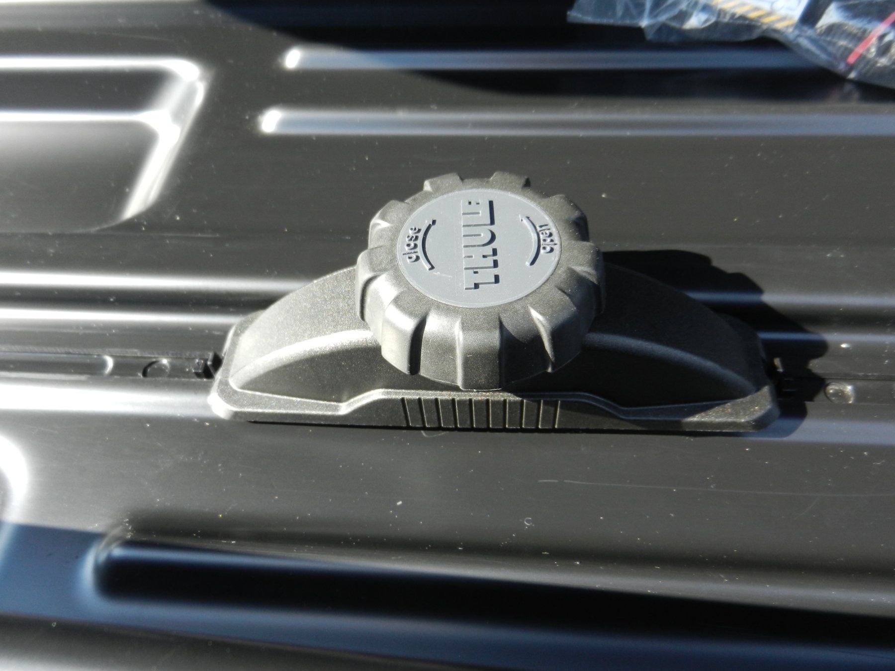Thule Box da tetto: Dachbox Thule Force XT XL Black Aeroskin – Usato da Münchwilen/TG venduto da hondavf750 4