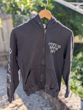 Hoodie Kapuzenpullover von American Horror Story, Grösse S