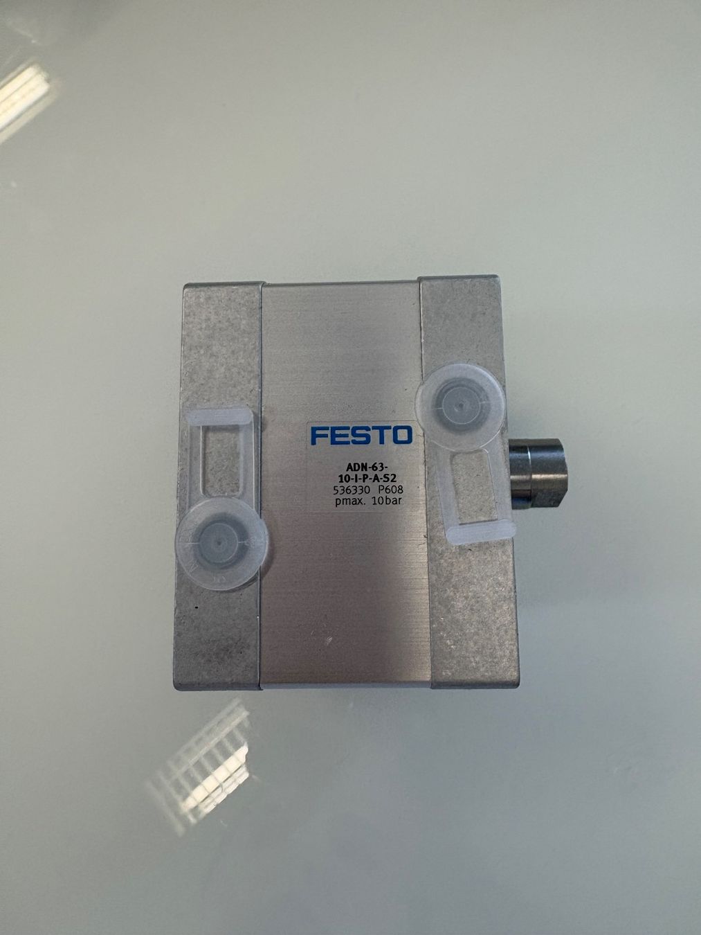 Festo Altri prodotti elettronici: Kompaktzylinder ADN-63-10-I-P-A-S2 – Nuovo e nell'imballaggio originale da Hedingen venduto da Luana02