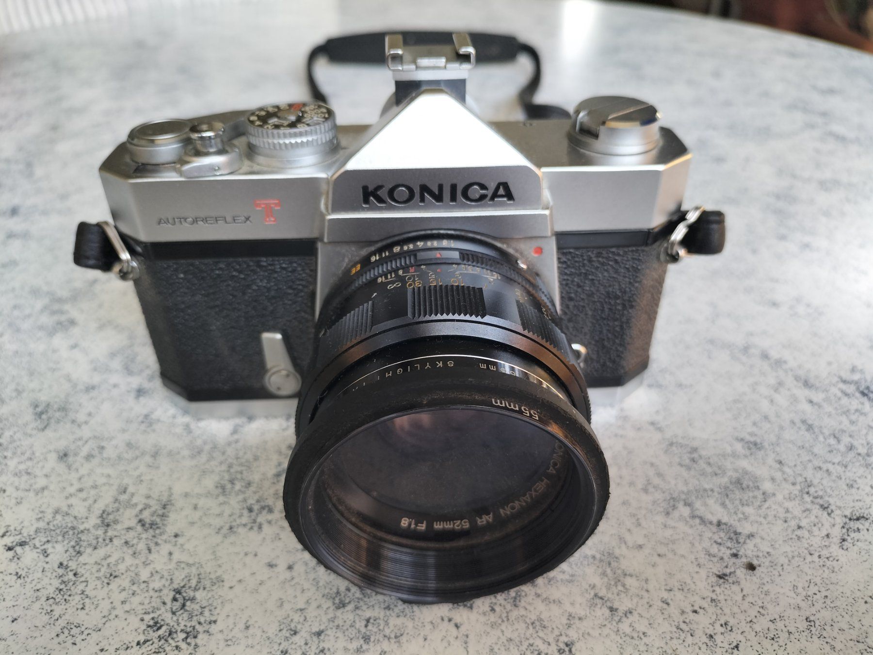 Konica Kamera: Fotocamera analogica KONICA Hexanon – Gebraucht aus Lugano von eraluga