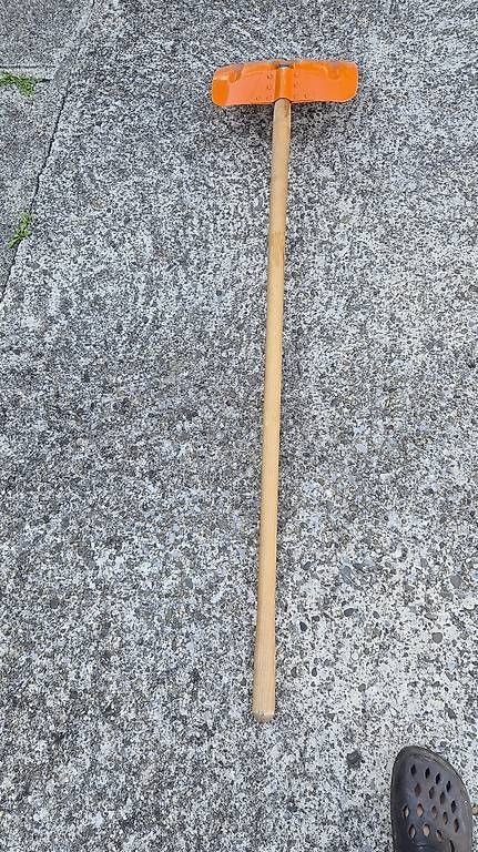 Tous les outils: Schneeschaufel Steinemann – D'occasion à Niederbipp par flodur55 2