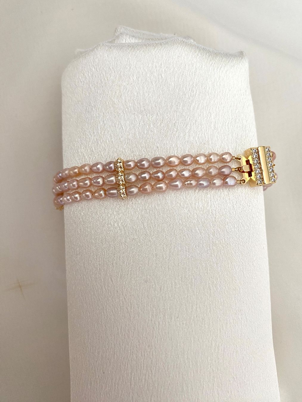 Bracciali & Braccialetti: dreifach Süsswasserperlen/Perlen Armbänder – Nuovo e nell'imballaggio originale da Sarnen venduto da Yingsperlen4 1