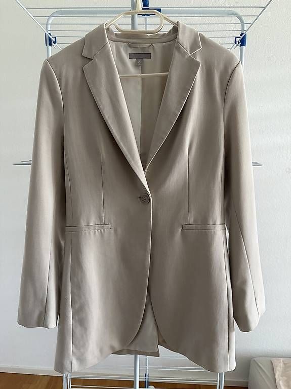 H&M Giacche: H&M Blazer beige Gr 38 – Usato da Dübendorf venduto da karim1409