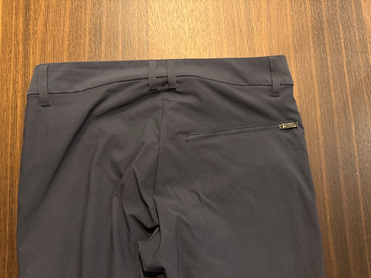 Peak Performance Pantaloni: Blaue Golfhose der Marke Peak Performance – Nuovo (secondo la descrizione) da Sursee venduto da ste_zr96 8