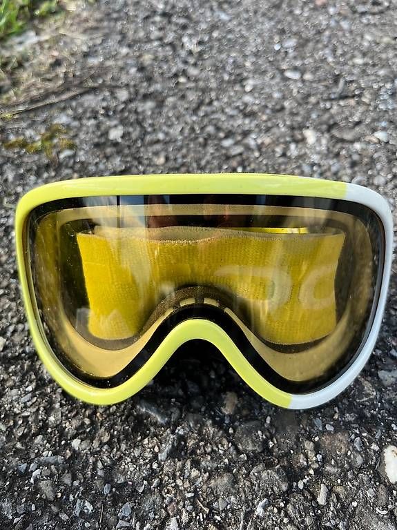 Occhiali & Lenti: Kinderskibrille  – Usato da Bellikon venduto da Ndorfer