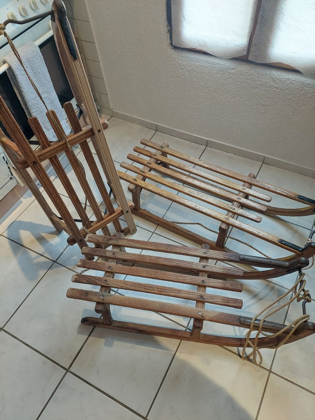 Slitta: 3 Stück Holzschlitten – Usato da Trimbach venduto da dan_9chk