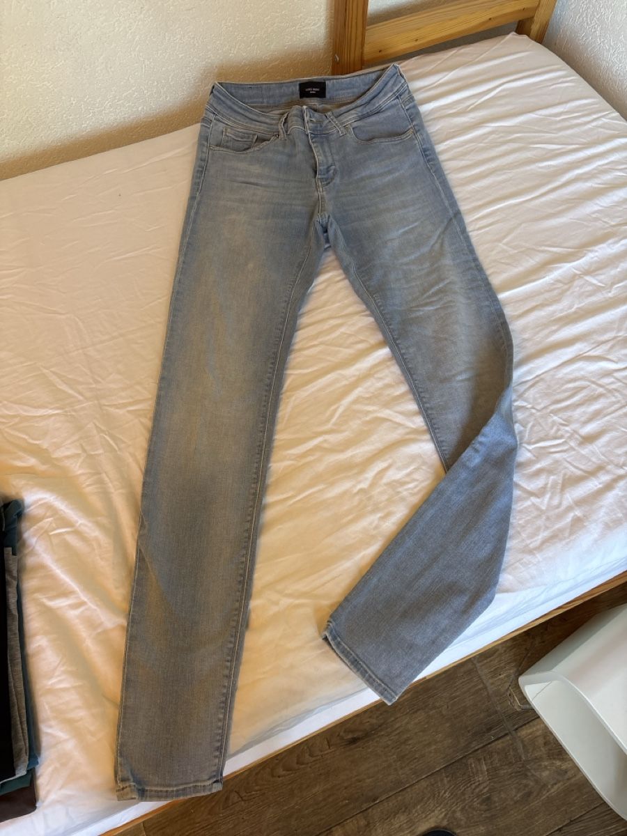 Vero Moda Jeans: Vermoda highwaist Jeans M – Usato da Mönchaltorf venduto da kristy_b