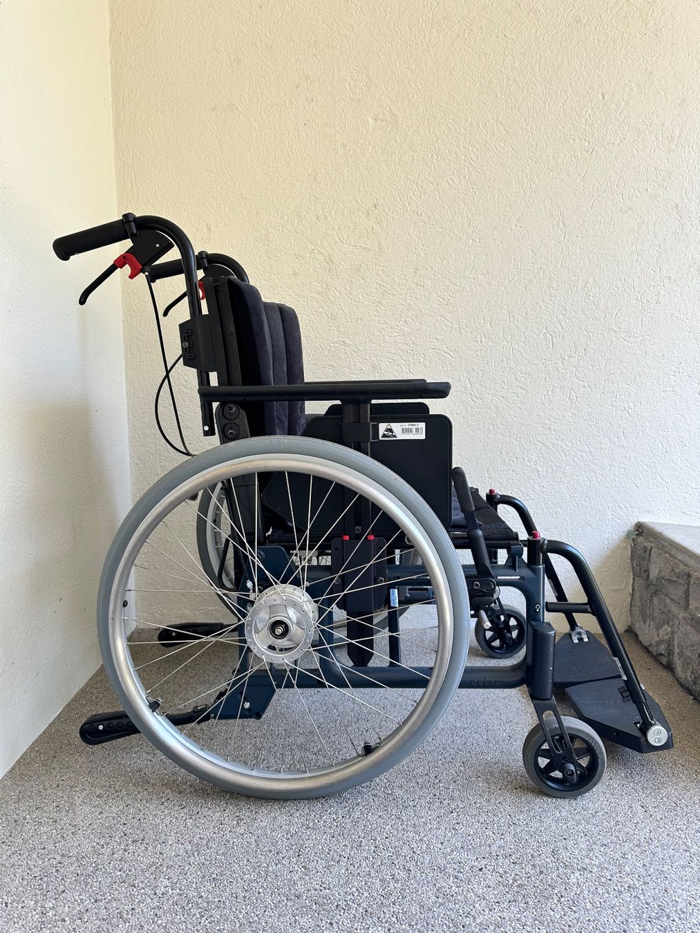 Sedie a rotelle: Rollstuhl guter Zustand – Usato da Luzern venduto da isa_b62f 1