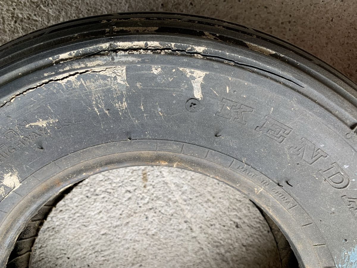 Rimorchi: Veloanhänger Räder – Difettoso da Langenthal venduto da Brunnbach 2