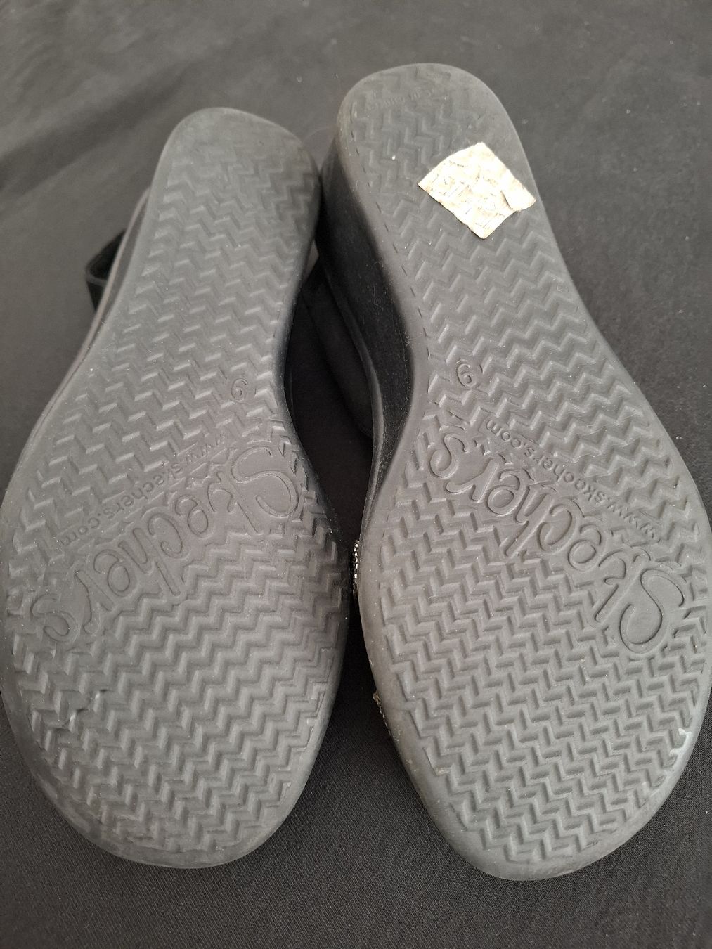 Skechers Damenschuhe: Skechers Keilsandale schwarz – Neu (gemäss Beschreibung) aus Wangen SZ von Mschatz 3