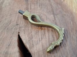 1 schöner antiker Wand Haken, Messing (LOT3270#AEW0)