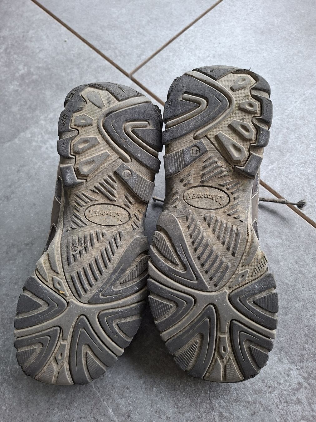 Landrover Scarpe per ragazzi: Trekking- / Wanderschuh Landrover Gr 41 – Usato da Unterengstringen venduto da NiLi_2012 1