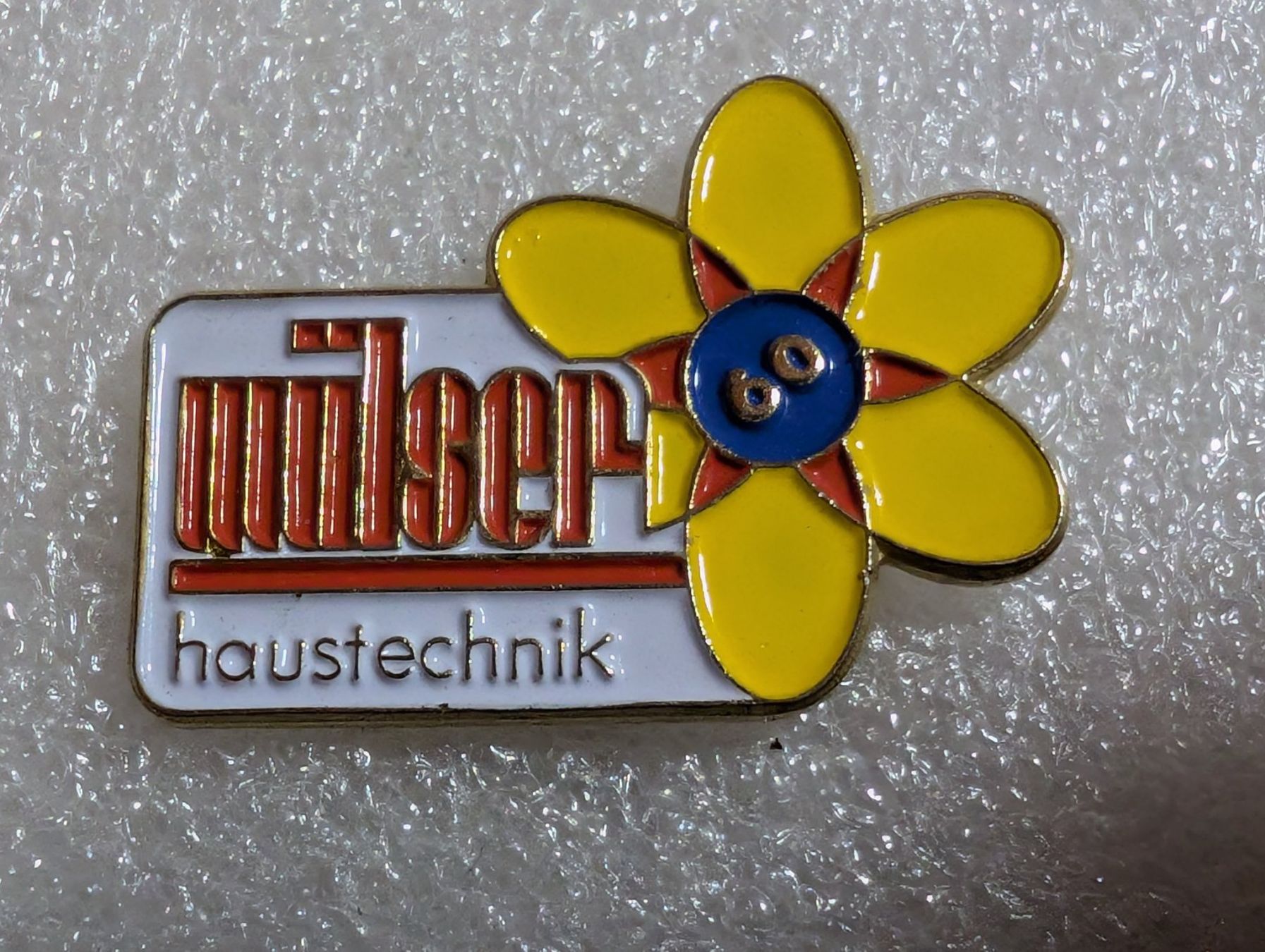Placchette & Badge: Ansteckpin 246: Wülser Haustechnik – Usato da Oppligen venduto da Pin-Fall-Shop