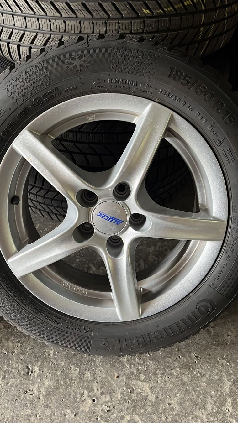 Pneumatici & Ruote complete: VW Polo 1.2 TSI Räder – Usato da Tinizong venduto da celine777 1