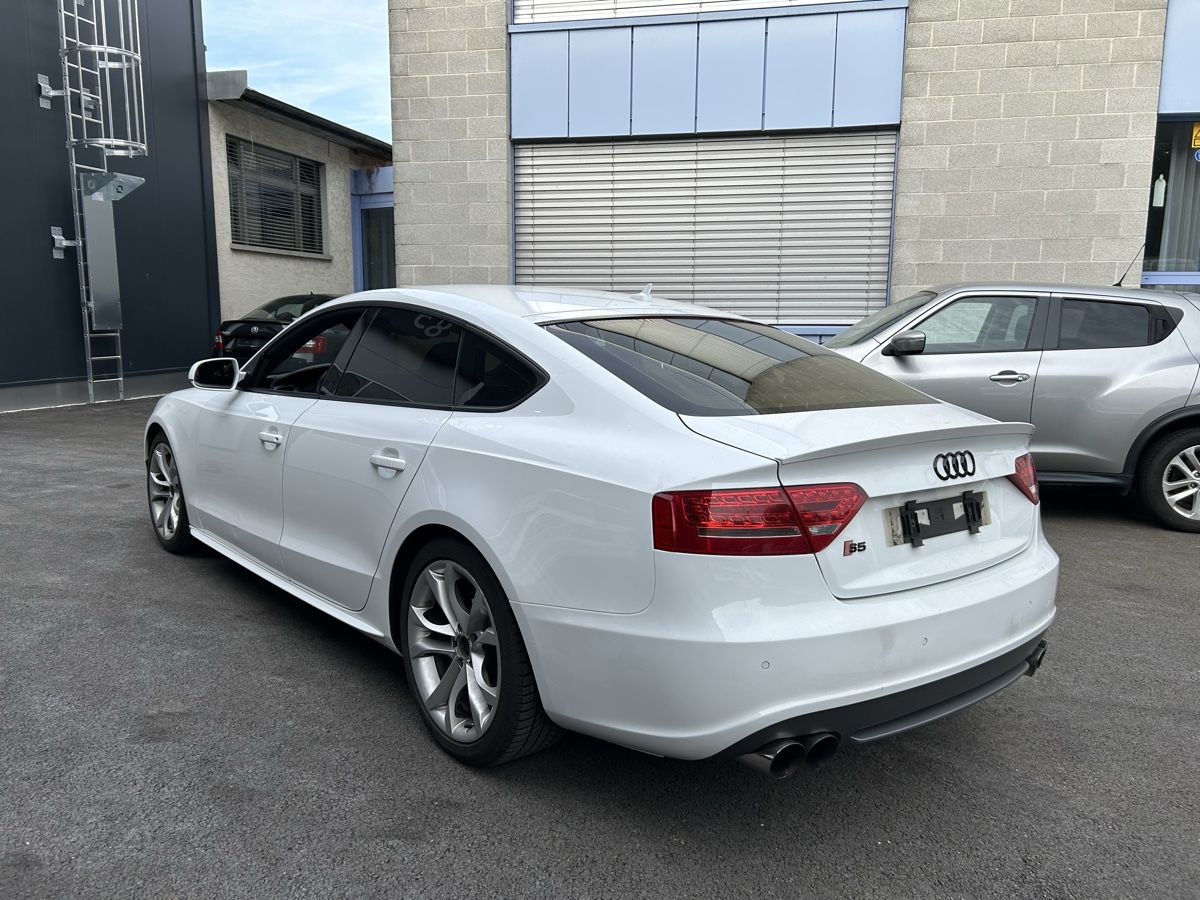 Audi Autos: Audi S5 3.0TFSI Limousine Weiss / 2010 – Gebraucht aus Wallbach von SchnellAutomobile 3