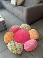 XL Blumenspielkissen von Angelo Fortuna