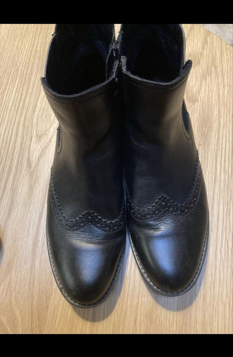 Damenschuhe: Bottines Chelsea – Gebraucht aus St-Maurice von cry_tgq8