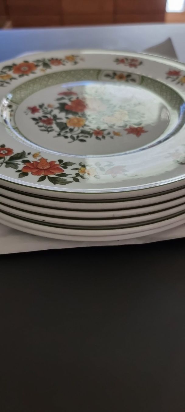 Villeroy & Boch Set di piatti: Villeroy Boch Summer Day – Usato da Riedikon venduto da Winter21.