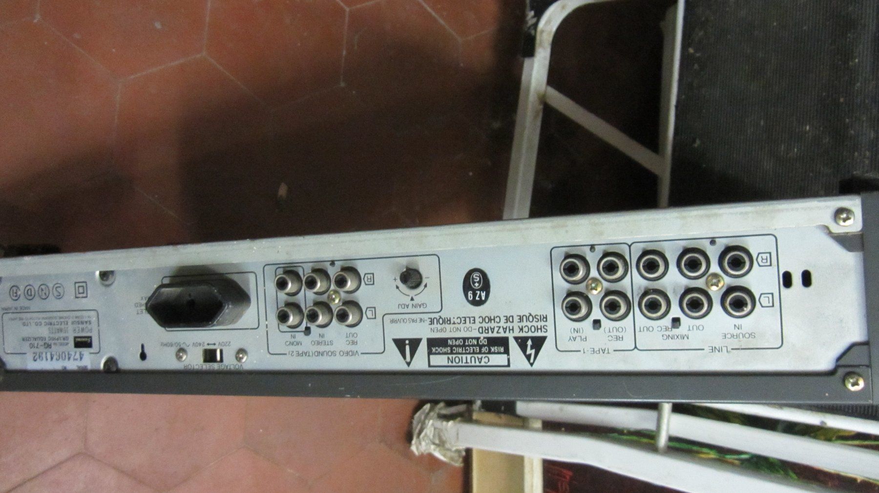 Sansui Equalizzatori: Sansuji Stereo graphic equalizer consolette  RG 710 – Usato da Zürich venduto da bigboss 1