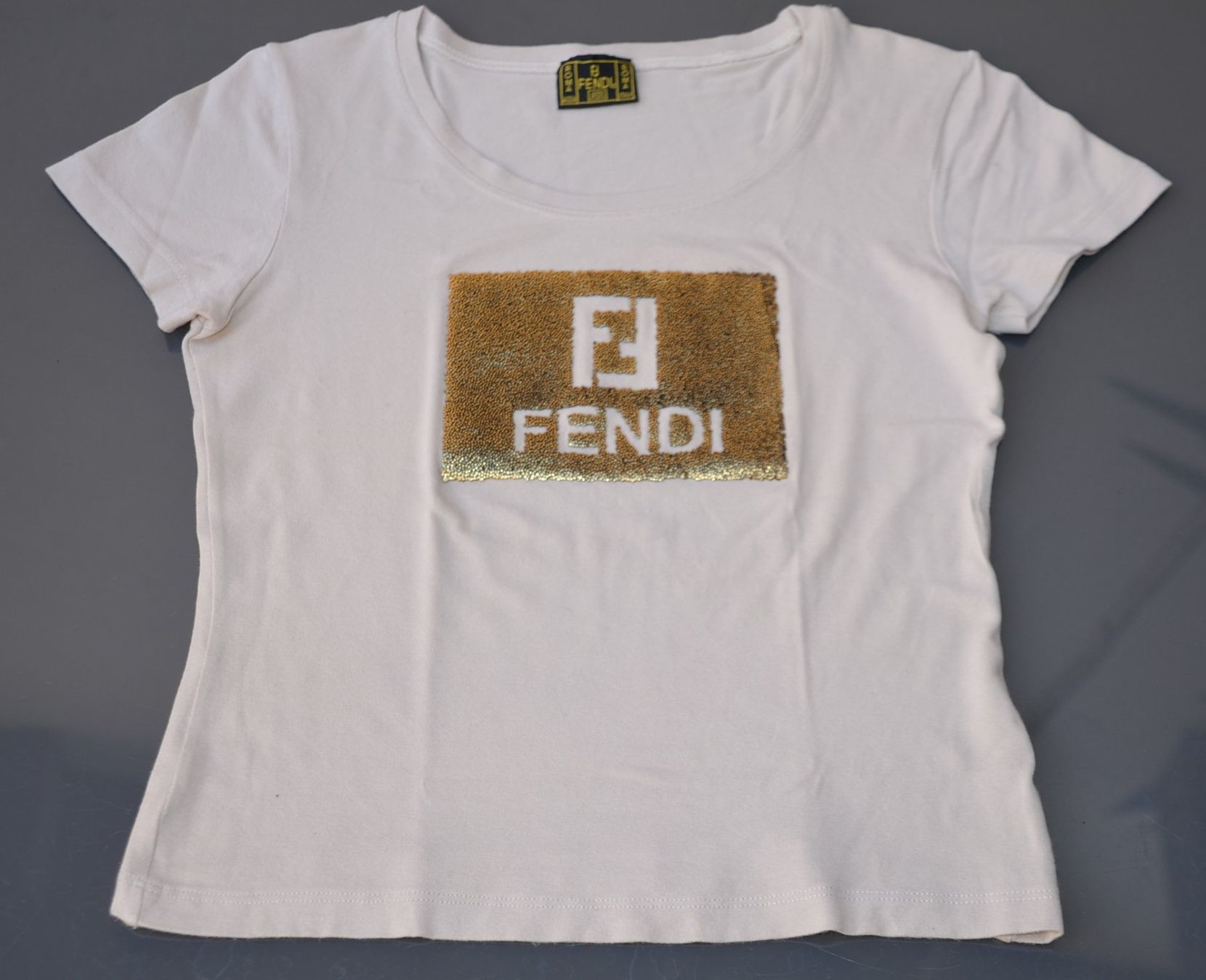 Fendi T-Shirts: Fendi T-Shirt .S – Gebraucht aus Collonges von arashee 1