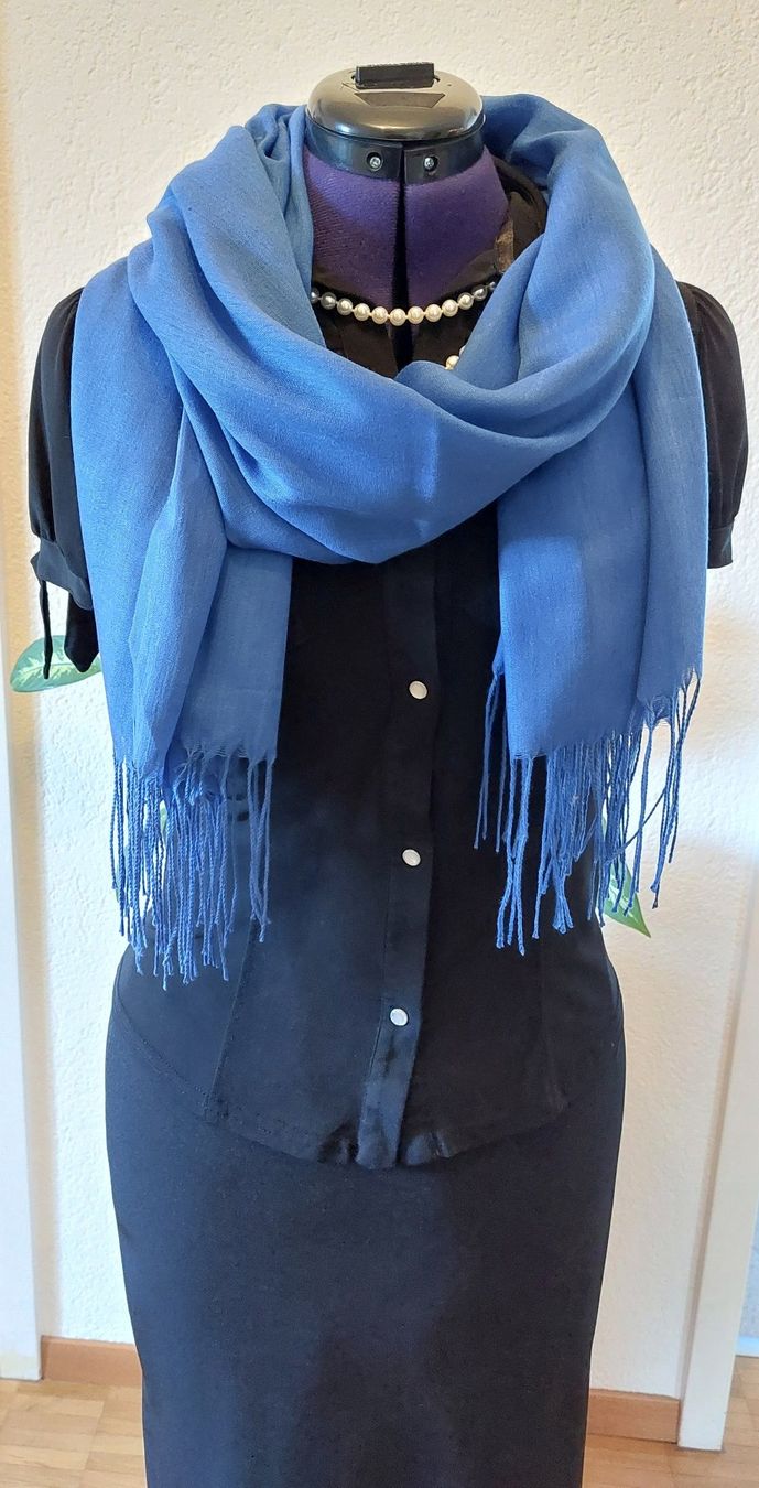 Foulard & Sciarpe: Weiche Pashmina Schal blau – Nuovo e nell'imballaggio originale da Zollikofen venduto da Blackie 1