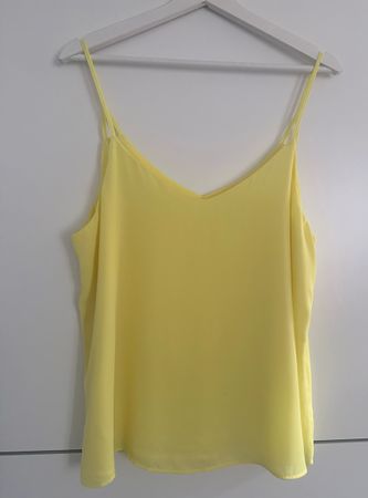 NEU! Doppellagige TOP. Gr. 40/42