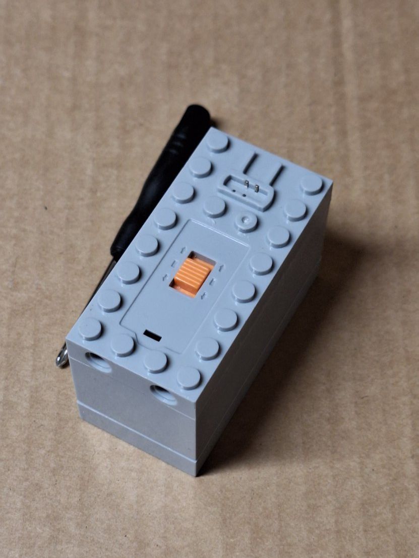 Kit di costruzioni: MOC Klemmbaustein - Batteriebox mit Schraubendreher – Nuovo (secondo la descrizione) da Sisseln AG venduto da murmi83 1