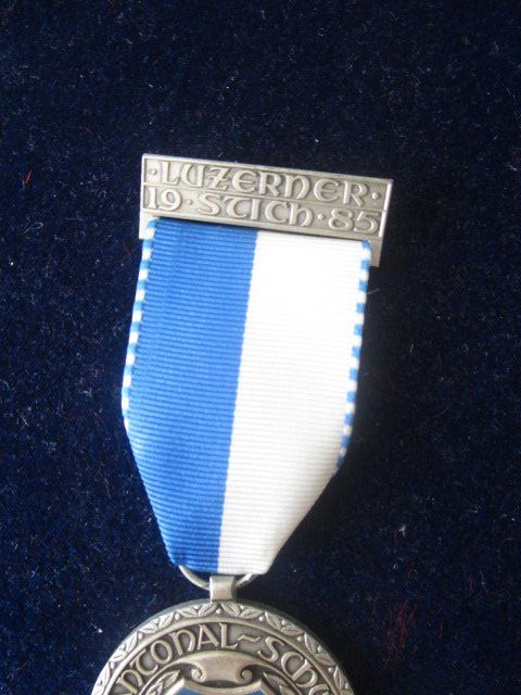 Medaglie: Luzerner Stich 1985 emailliertes Gemeindewappen Luthern – Nuovo (secondo la descrizione) da Luzern venduto da Horoskop1 2