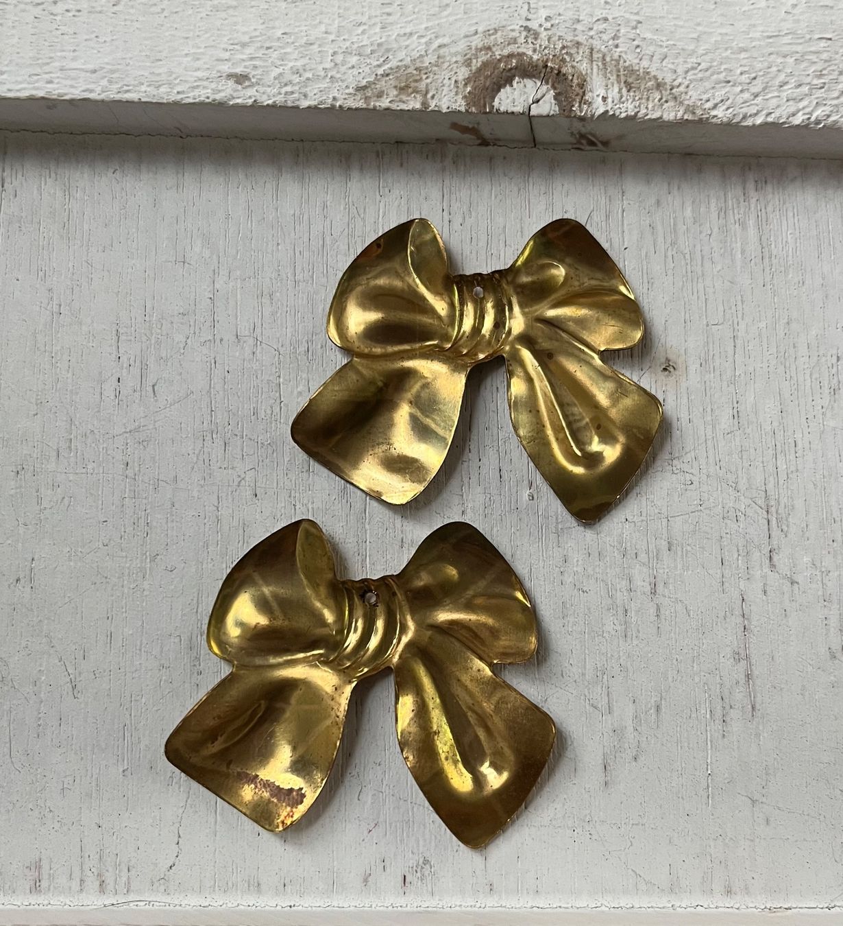 Tutte le decorazioni: 2 fiocchi vintage in ottone – Nuovo (secondo la descrizione) da Breganzona venduto da mas_tv72 1