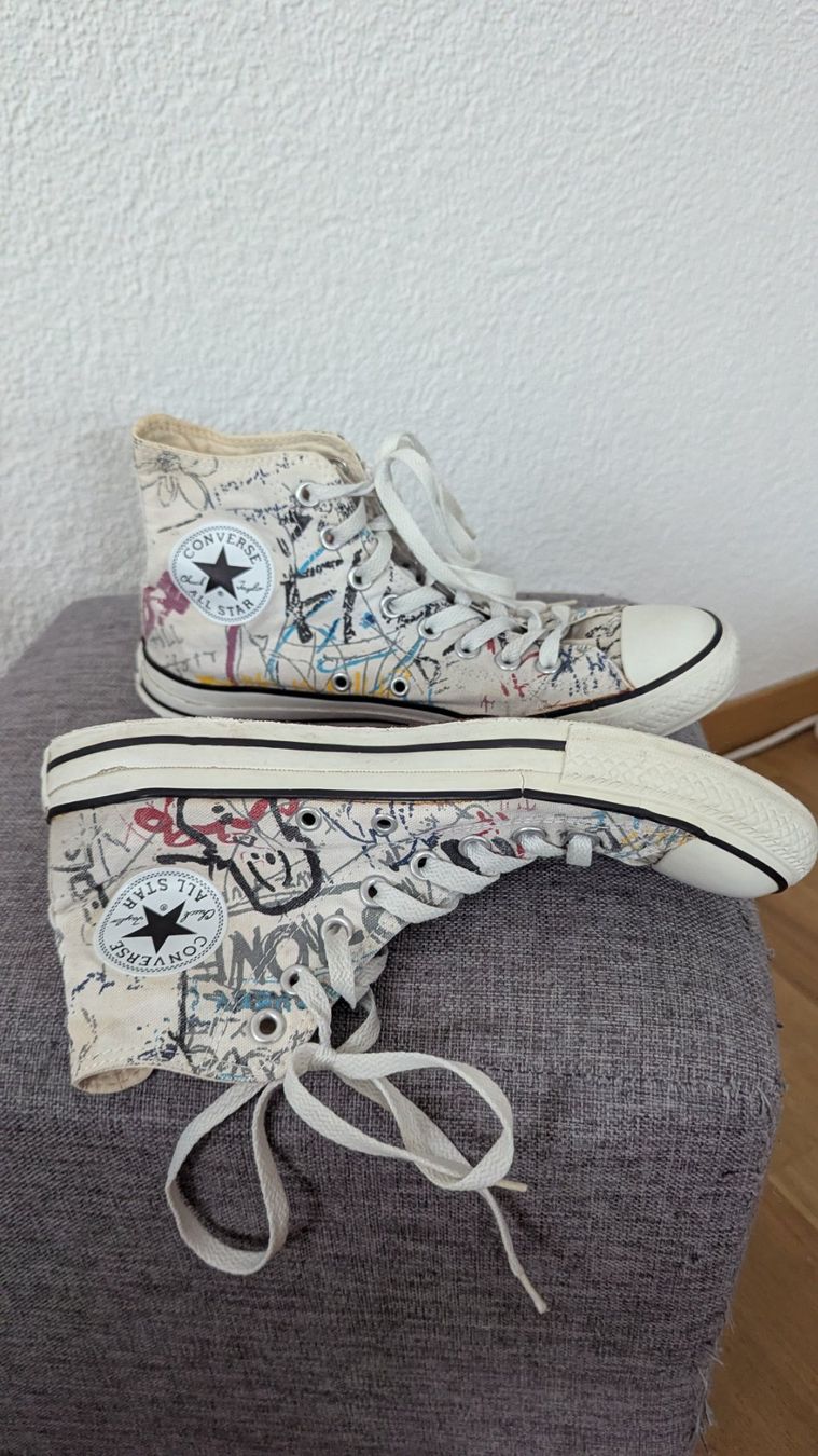 Converse Scarpe da uomo: Converse All Star Chucks Gr. EU 41 bunt limited edition – Usato da Belp venduto da Sunny132 4