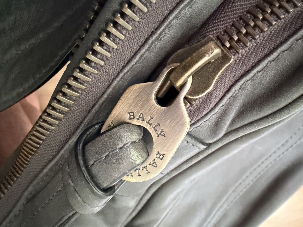 Bally Borse: BALLY Leder Messengerbag grau - Top-Zustand – Usato da Luzern venduto da Sunnyside_71 4