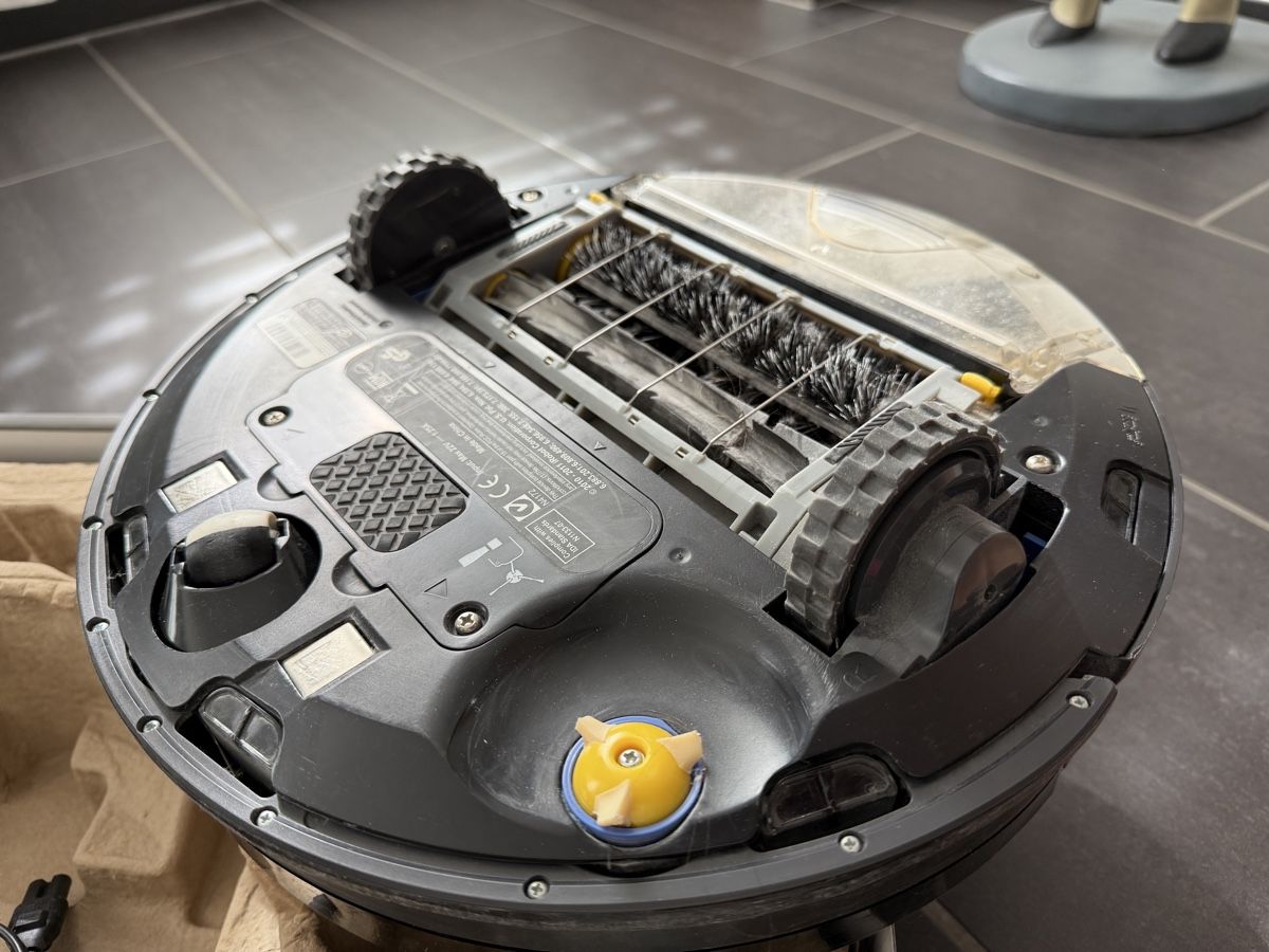 Aspirapolveri & Accessori: Roboterstaubsauger – Usato da Goldach venduto da RealHeal 3