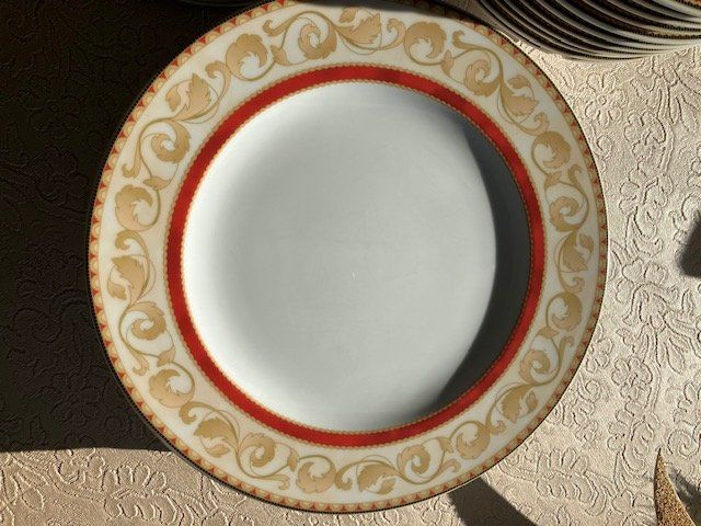 Set di piatti: geschirr-set in rot-gold-weiss – Usato da Schwarzenberg LU venduto da kindler007 3