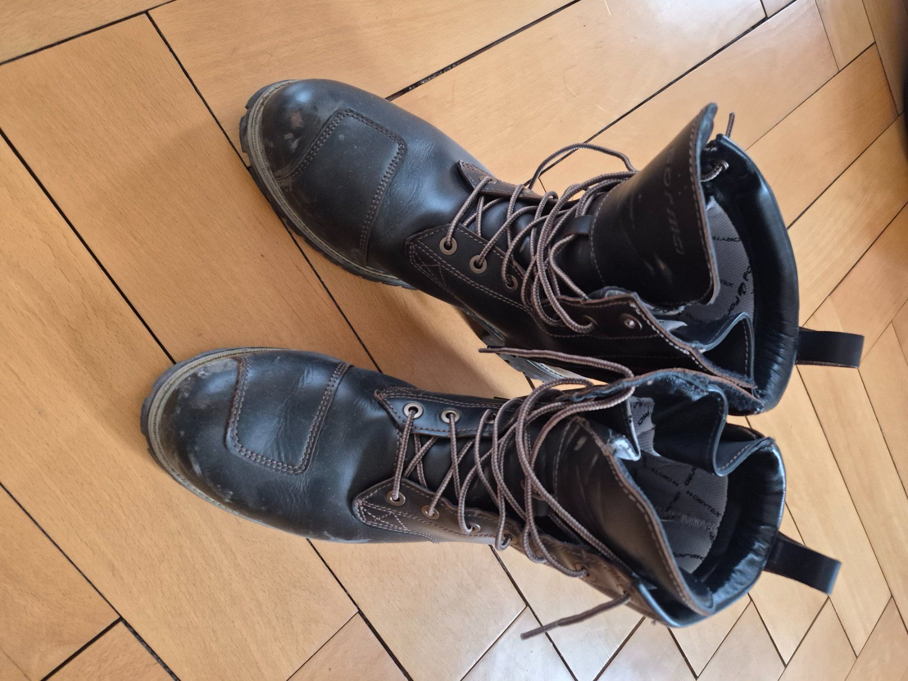 Scarpe da uomo: Motorrad-Schuhe – Usato da Rorschach venduto da erika0110