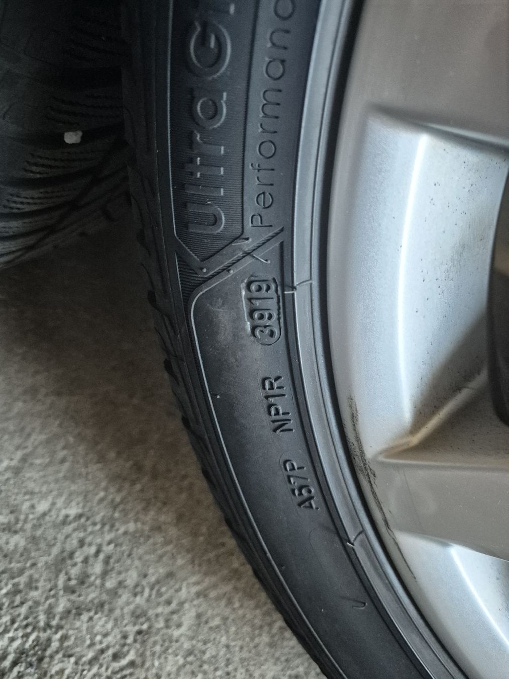 Pneus & Roues: Orginal VW Golf 7 Winterräder – D'occasion à Neuhausen am Rheinfall par Ado21 2
