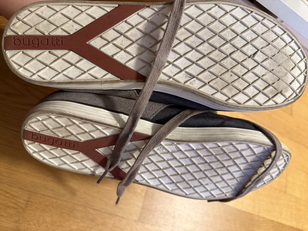 Bugatti Scarpe da uomo: Bugatti Herren Schuhe, Gr. 42 – Usato da Lenzburg venduto da car_pzg8 1