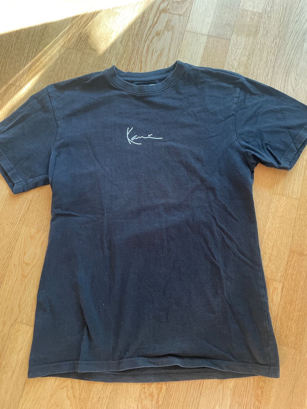 T-shirt: Karl Kani T-Shirt, gr S – Usato da Uetikon am See venduto da Wigglo