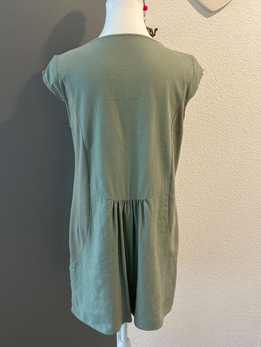 Vestiti: Leichtes Sommerkleid oliv – Usato da Brunnen venduto da Nala2929 6