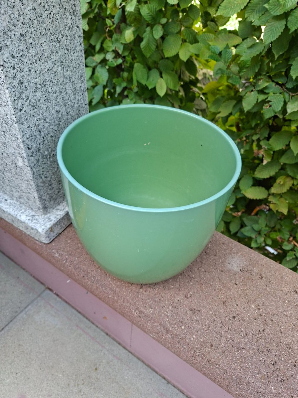 Pots de fleurs: Blumentopf grün Ton glasiert – D'occasion à Ehrendingen par CHMEX 7