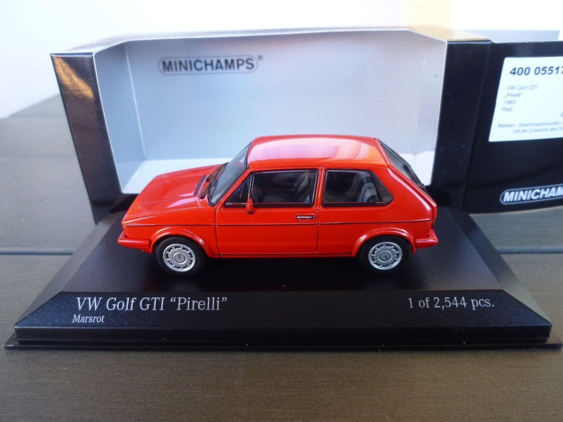 Volkswagen Modellini d'auto: VW Golf GTI "Pirelli"(1983) – Nuovo e nell'imballaggio originale da Flawil venduto da Imperiosud 1