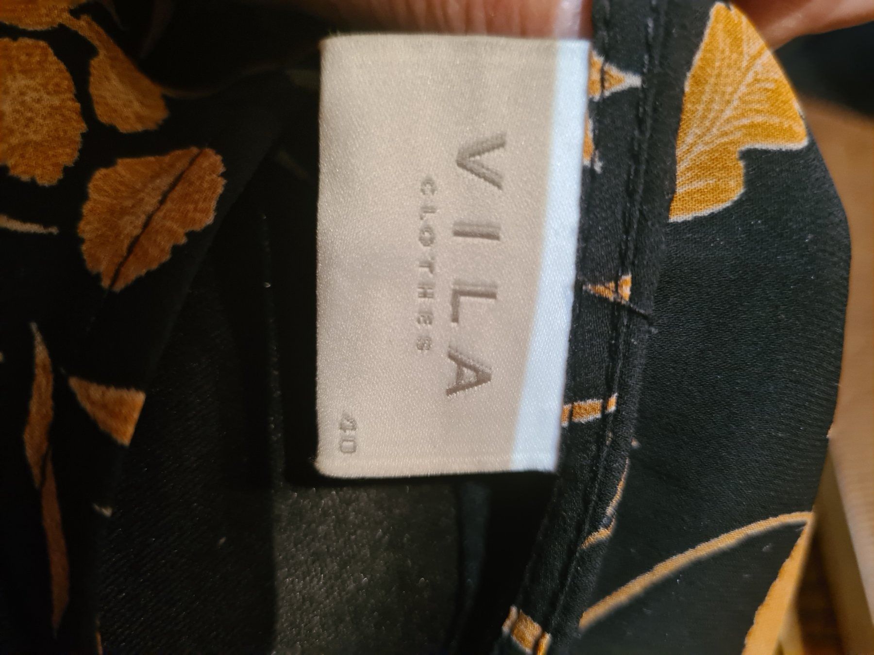 Vestiti: Trendy  Kleid in gr.40 – Usato da Ferden venduto da jemyce 1