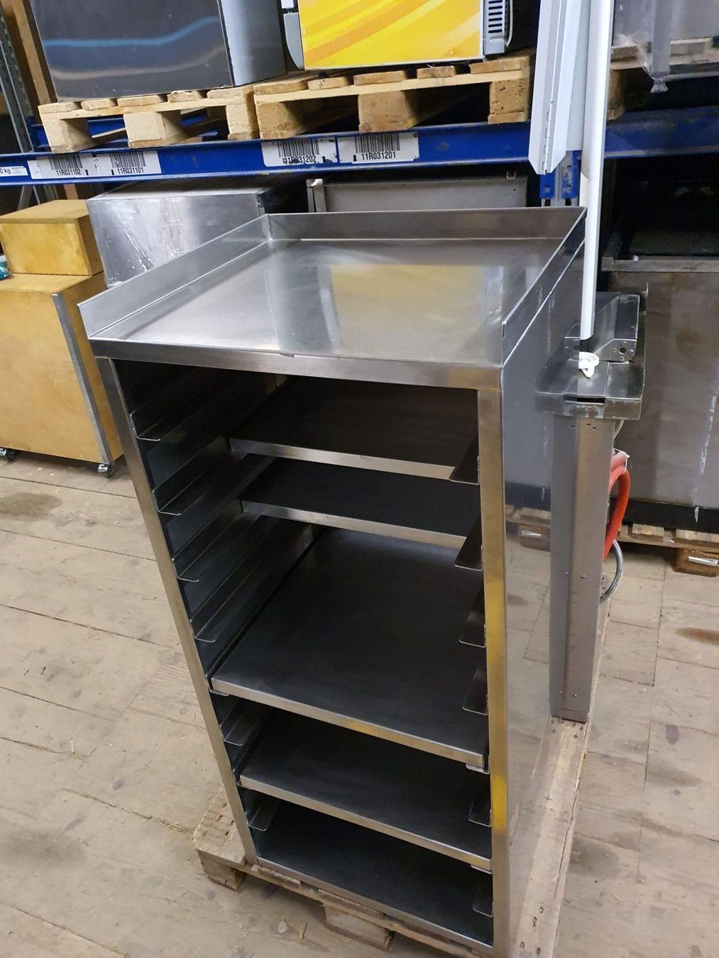 Cucine complete: Chromstahlregal #373 – Usato da Wuppenau venduto da Gastro-Wuppenau 2