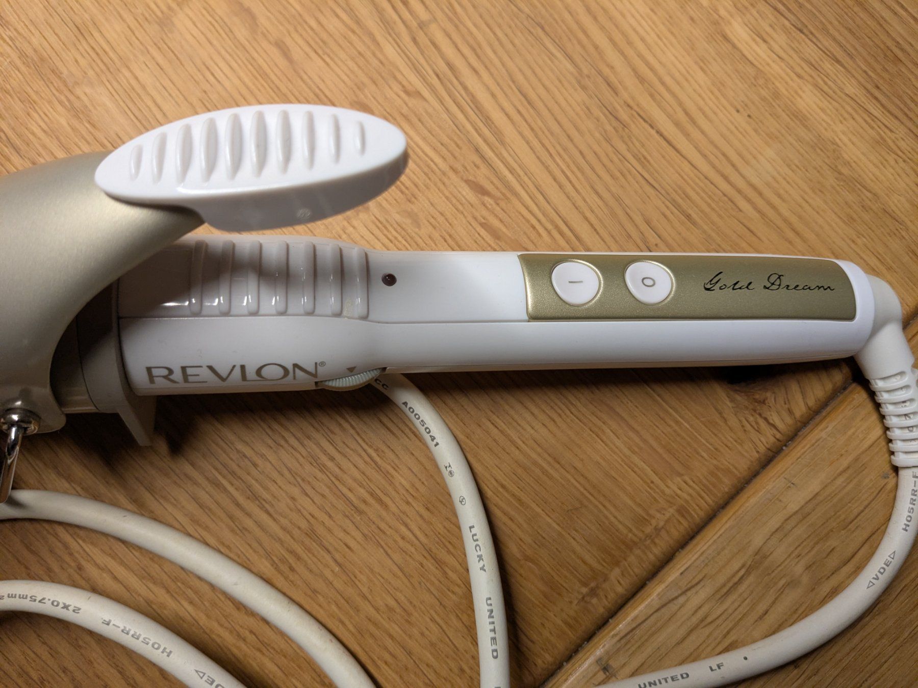 Revlon Fers à boucler & lisser: Lockenstab Revolon – D'occasion à Burgdorf par CMA21 1