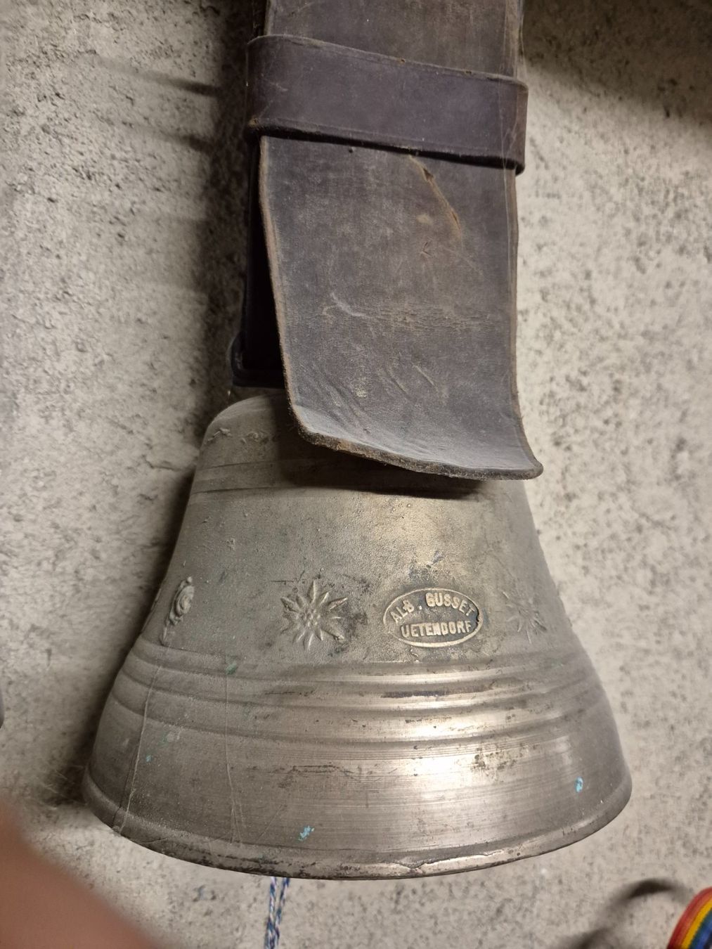 Campanacci mucche: Gusset Glocke 16cm – Usato da Waltalingen venduto da Trachis