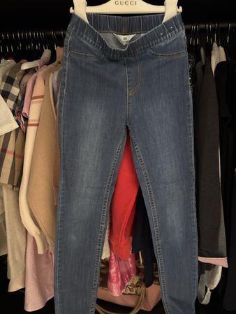 H&M Jeans Gr. 140, Top Zustand, ideal für den Frühling!