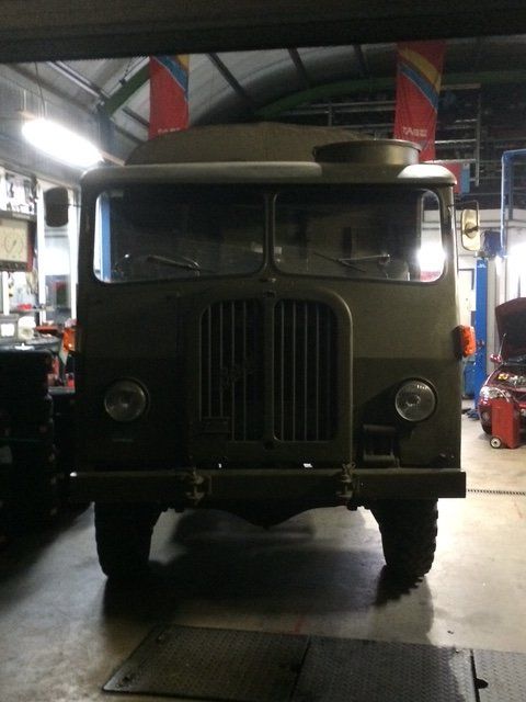 Berna Autocarri: Saurer/ Berna 2 UM ehemals Schweizer Armee – Usato da Gränichen venduto da Infi64 1